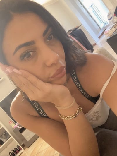 Sara — profile photo