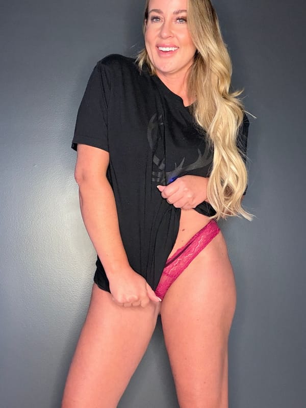 megankinley_official — photo 3